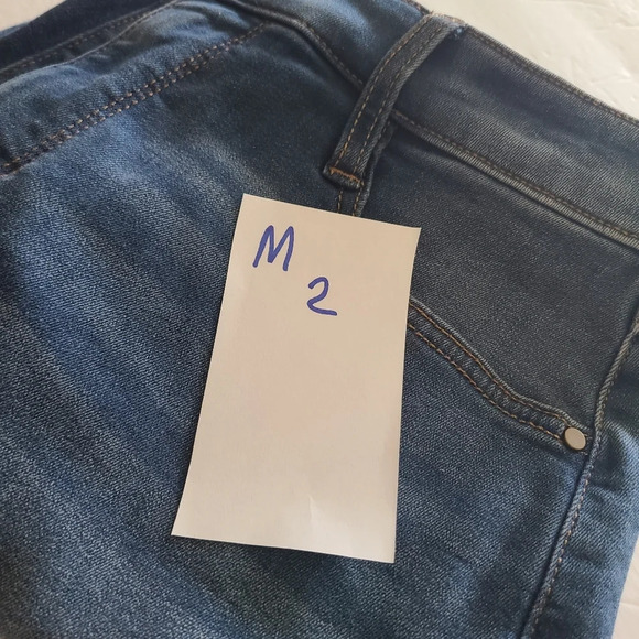 NWT Nine west women's denim Bermuda Shorts size 6 - Picture 11 of 11